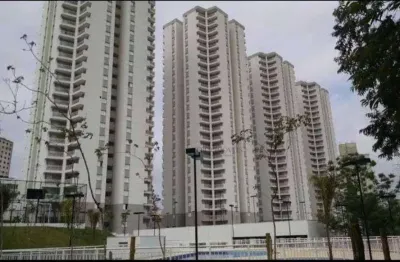 Apartamento 2 dormitórios com sacada envidraçada e churrasqueira no Condomínio Parque da Serra – Taboão da Serra