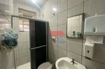 Edícula comercial com ótima localização. pagamento somente à vista.