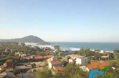 Terreno à venda na Praia da Barra, Garopaba 