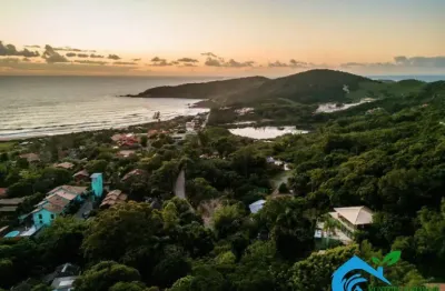 Casa com 3 quartos à venda na Rua Ernani Cotrin, 10, Praia do Rosa, Imbituba