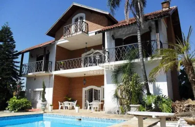 Casa com 4 dormitórios à venda, 800 m² - Vila Jaboticabeira - Taubaté/SP