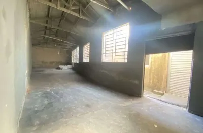 Barracão / Galpão / Depósito à venda na Rua Cajuru, 239, Belenzinho, São Paulo