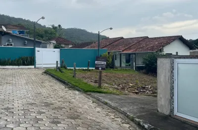 Excelente terreno de esquina em rua sem saída na praia de ubatuba