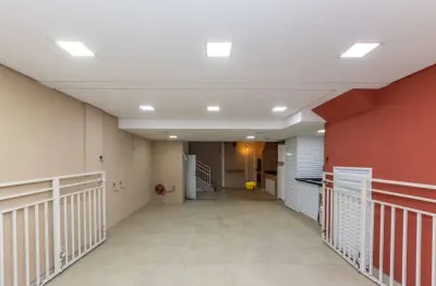 Casa em condomínio para venda com 3 quartos, sendo 1 suíte, 140m²