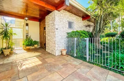 Casa tipo para venda em bosque da saúde com 4 quartos, sendo 2 suítes, 279m²