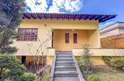 Casa de vila para venda em parque dos príncipes com 4 quartos, sendo 2 suítes, 352m²