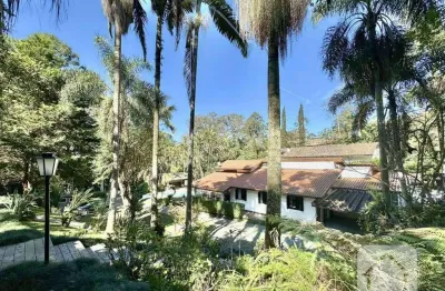 Casa em condomínio fechado com 3 quartos para alugar na Rua Carambola, 983, Algarve, Cotia