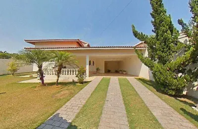 Segurança 24 hs, 4 dorm. piscina,churrasqueira, aquecimento solar....,