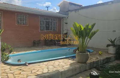 Imóvel incrível à venda em curitiba-pr: casa com 3 quartos, 1 sala, 2 banheiros, 8 vagas de garagem e 380,00 m² de área no uberaba.
