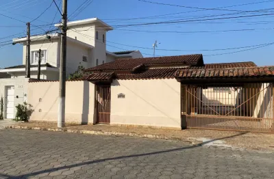 Casa em condomínio fechado com 2 quartos à venda no Cooperi, Guaratinguetá 