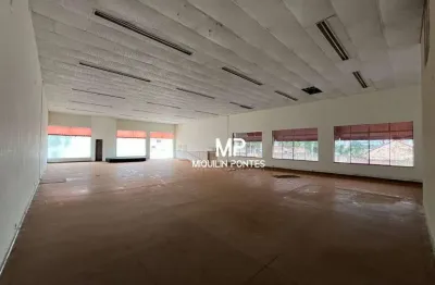 Barracão, 648 m² - venda por r$ 1.600.000 ou aluguel por r$ 10.000/mês - centro - jaboticabal/sp