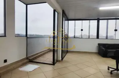 Casa com 4 quartos para alugar na Vila Carmosina, São Paulo 
