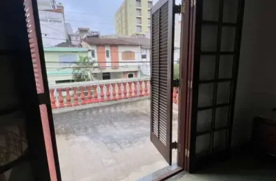 Sobrado espaçoso à venda - 238m² - 4 dormitórios - suíte - churrasqueira - localização excelente