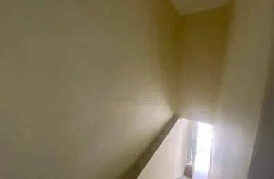 Sobrado para locação, nas casas populares da vila são pedro por r$ 1.900,00