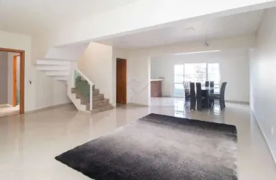 Casa com 3 quartos para alugar no Centro, Santo André 