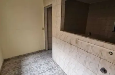 Casa residencial para locação com 02 dormitórios, sendo 01 suíte, sobre loja na estrada do pedroso santo andré/sp