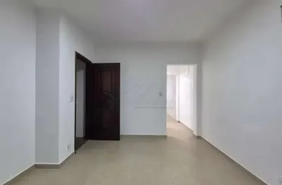 Casa com 3 quartos para alugar no Jardim Utinga, Santo André 