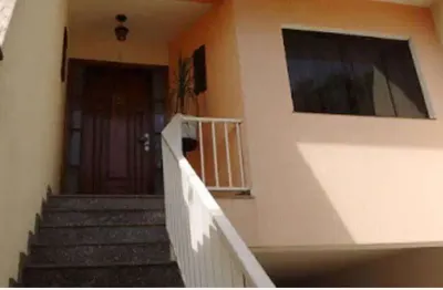 Sobrado com 3 dormitórios para alugar, 197 m² por r$ 2.970,00/mês - bangu - santo andré/sp