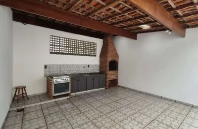 Sobrado á venda com 03 dormitórios e 04 vagas na vila alice em santo andré