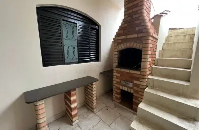 Casa com 2 dormitórios para locação no bairro vila aquilino - santo andré/sp