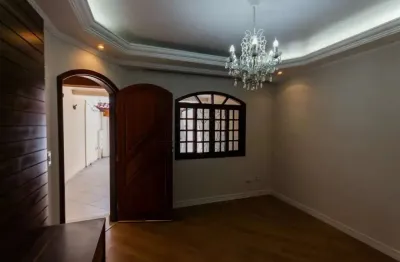 Sobrado com 04 dormitórios para locação, 210 m² no bairro parque oratório santo andré/sp