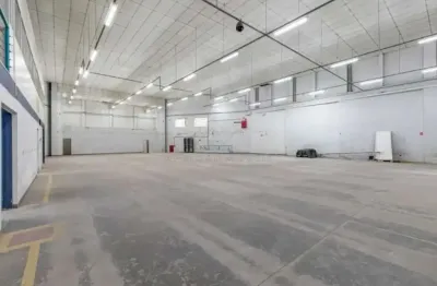 Galpão/depósito/armazém e 3 banheiros para vender ou  alugar, 1404 m²