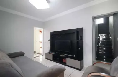Sobrado com 02 dormitórios e 161m² para locação na vila lucinda - santo andré/sp