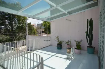 Casa Assobradada com 2 dormitórios para venda ou locação, 250m² na Vila Valparaíso - Santo André/ SP
