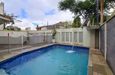 Sobrado com Piscina e 04 Quartos à venda, 300m² por R$ 1.595.000,00 no Parque dos Pássaros, São Bernardo do Campo - SP