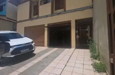 Casa com 03 dormitórios à venda, 300m² no bairro Valparaíso - Santo André/SP