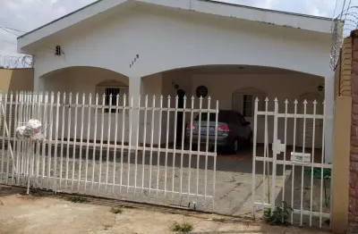 Casa com 3 quartos à venda no Brasil, Uberlândia 