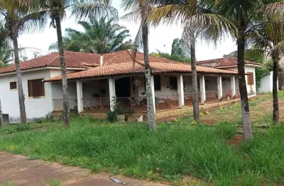 Chácara / sítio com 3 quartos à venda no Mansões Aeroporto, Uberlândia 