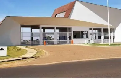 Terreno em condomínio fechado à venda em Laranjeiras, Uberlândia 