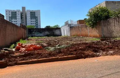 Terreno à venda no Marta Helena, Uberlândia 
