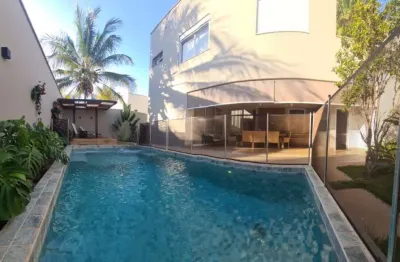 Casa com 4 quartos à venda no Jardim Karaíba, Uberlândia 