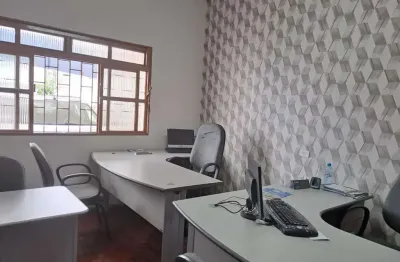 Casa comercial à venda na Nossa Senhora Aparecida, Uberlândia 
