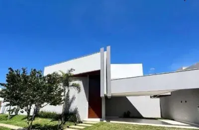 Casa com 3 quartos à venda no Jardim Botânico, Uberlândia 