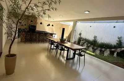 Casa com 3 quartos à venda no Presidente Roosevelt, Uberlândia 
