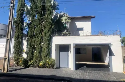 Casa com 3 quartos à venda no Pampulha, Uberlândia 