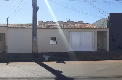 Casa com 3 quartos à venda em São Jorge, Uberlândia 