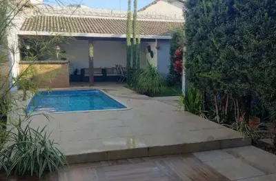 Casa com 3 quartos à venda no Alto Umuarama, Uberlândia 