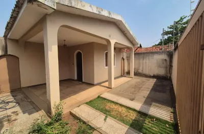 Casa com 3 quartos à venda no Tabajaras, Uberlândia 