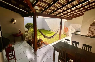 Casa com 3 quartos à venda no Alto Umuarama, Uberlândia 