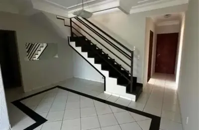 Apartamento com 4 quartos à venda no Santa Mônica, Uberlândia 