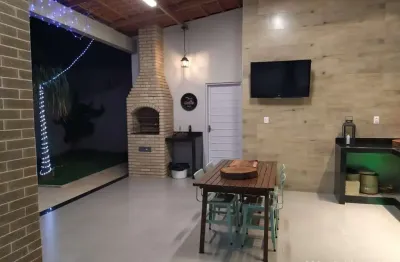 Casa com 4 quartos à venda no Santa Rosa, Uberlândia 