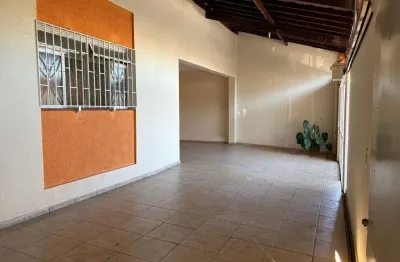 Casa com 3 quartos à venda no Tabajaras, Uberlândia 