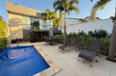 Casa com 4 quartos à venda na Cidade Jardim, Uberlândia 