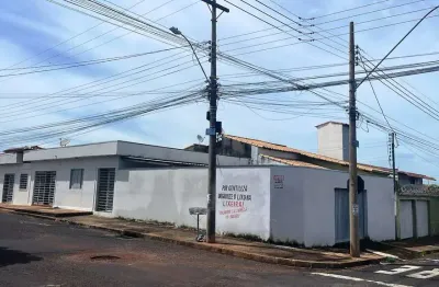Casa com 3 quartos à venda no Custódio Pereira, Uberlândia 