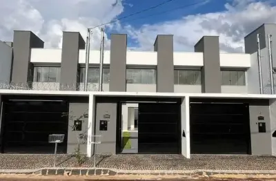 Casa com 3 quartos à venda no Novo Mundo, Uberlândia 