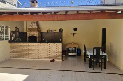 Casa com 3 quartos à venda no Alto Umuarama, Uberlândia 